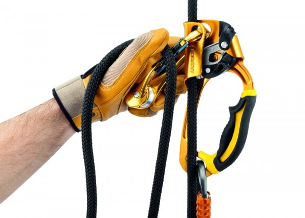 Карабин с роликом Rollclip A TL | Petzl