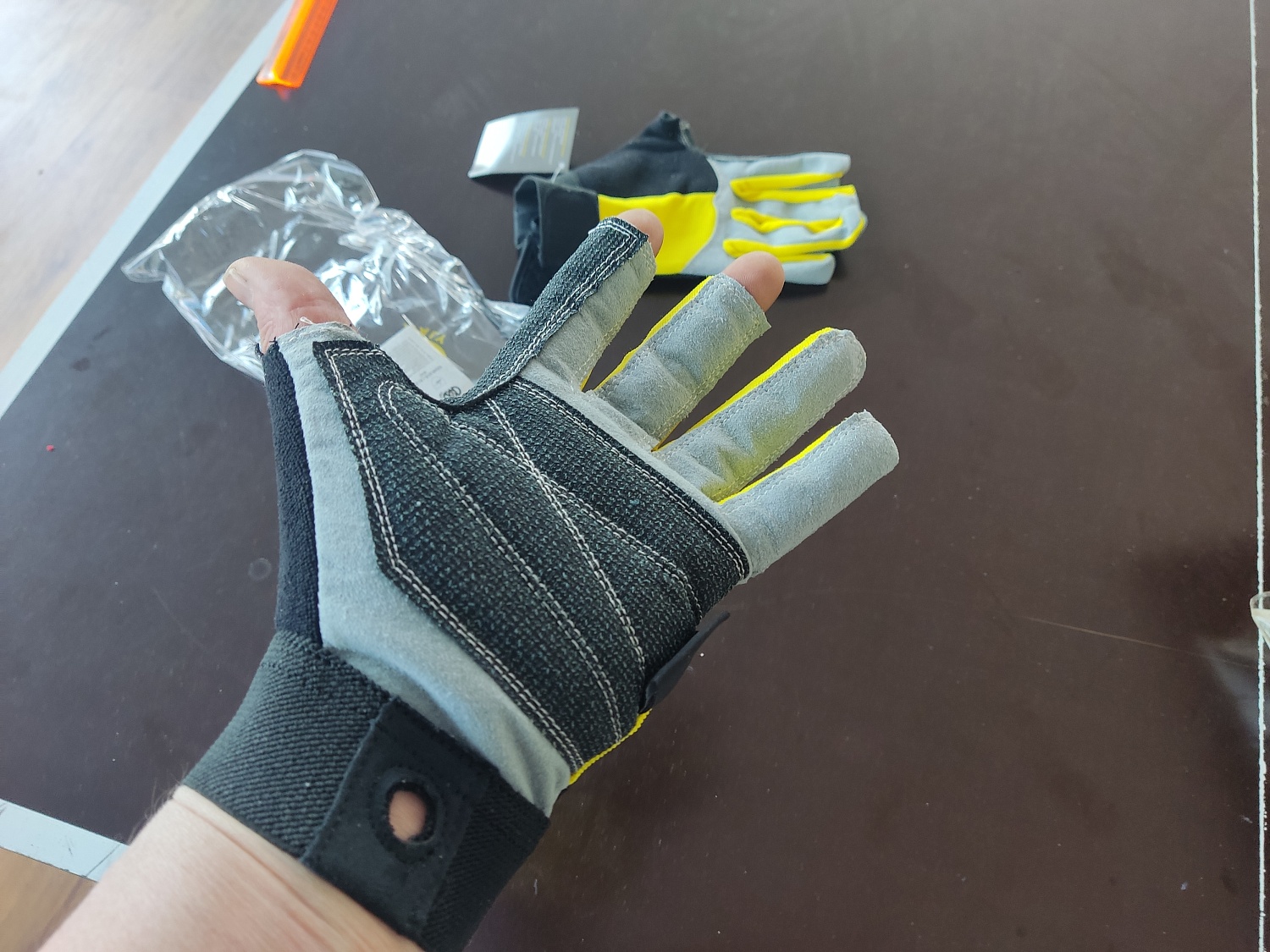 Перчатки Alex Gloves | Kong